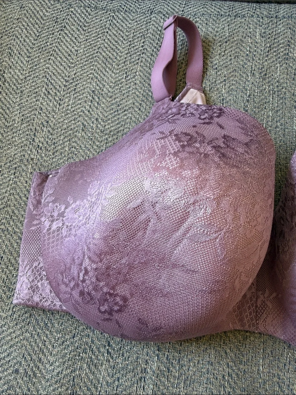 Lane Bryant Cacique Lightly Lined Lace Lavender Underwire Full Coverage Bra 38G